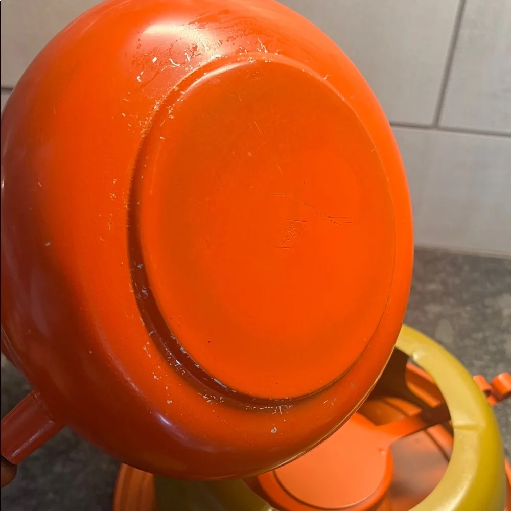 Vintage Mid Century Orange and Green Fondue Set. Wood handle Retro